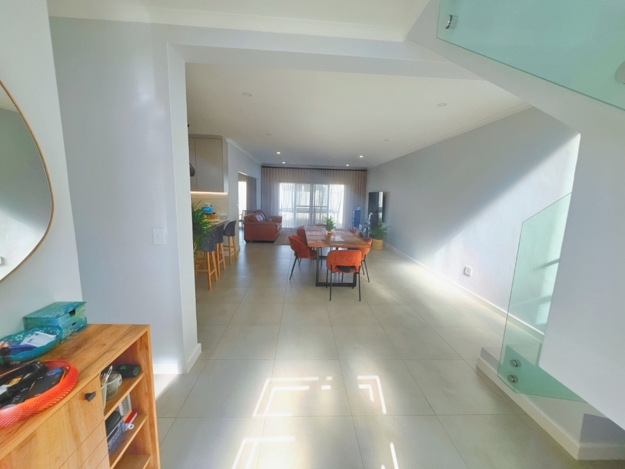 4 Bedroom Property for Sale in Sandown Western Cape